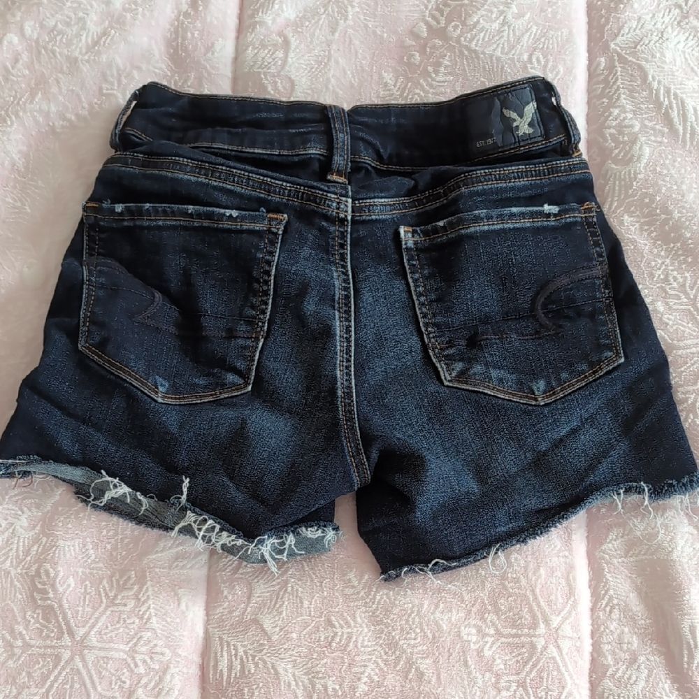 American Eagle Outfitters Women's Hi-Rise Shortie Jean Shorts - Picture 5 of 6